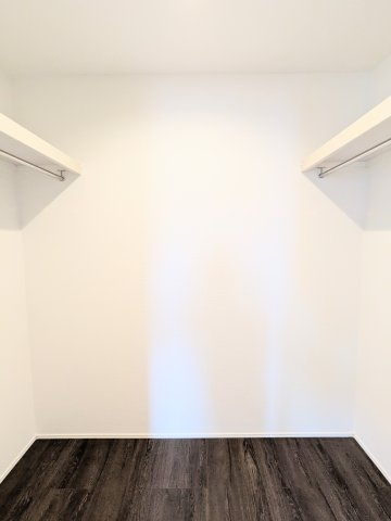 葛飾区南水元４丁目の新築戸建の収納|～主寝室のWIC写真～