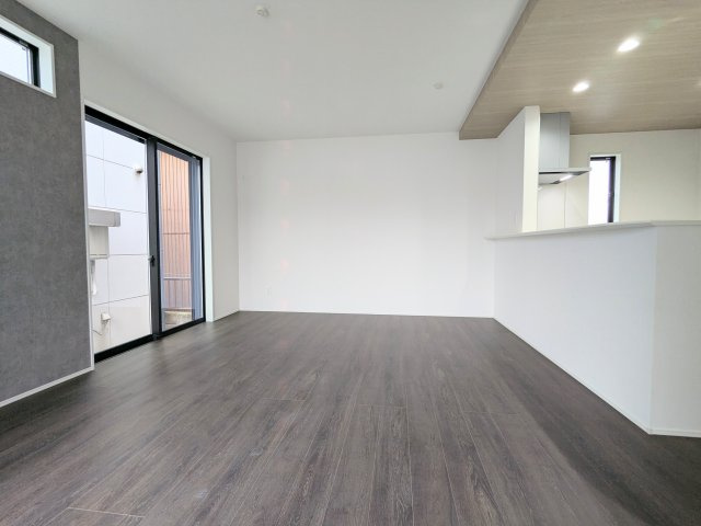 葛飾区南水元４丁目の新築戸建のキッチン|～リビング写真～