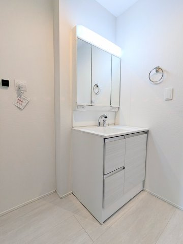 葛飾区南水元４丁目の新築戸建の独立洗面台|～洗面化粧室写真～