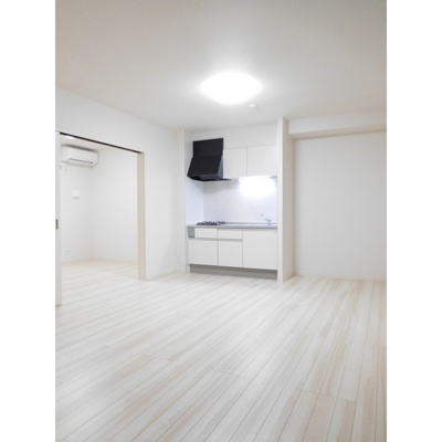 【居間・リビング】 | アムールテラス | 居間です