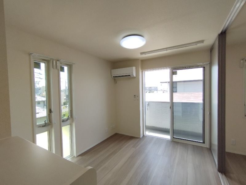 コンフォートプレイスⅡの居間・リビング