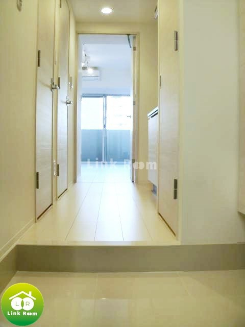 フュージョナル両国TREの玄関