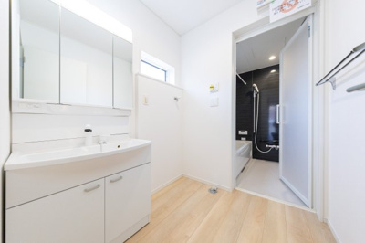 【洗面所】 | 鈴鹿市岸岡町《2号棟》