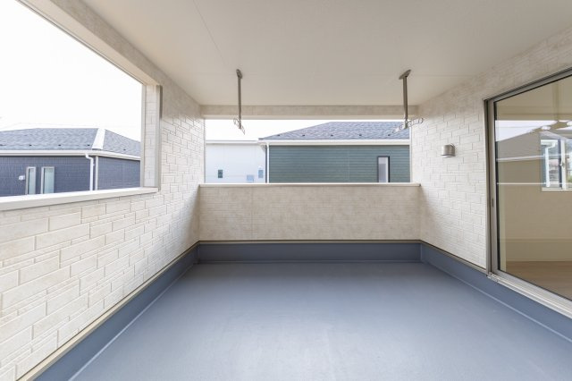 【バルコニー】 | 鈴鹿市岸岡町《2号棟》