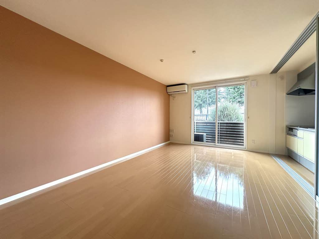 メゾンサトの居間・リビング