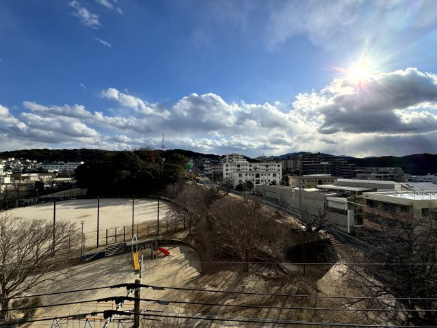 アーサー平和セントラルパークの展望|公園が目の前で春には桜の景色が広がる唯一無二の立地です