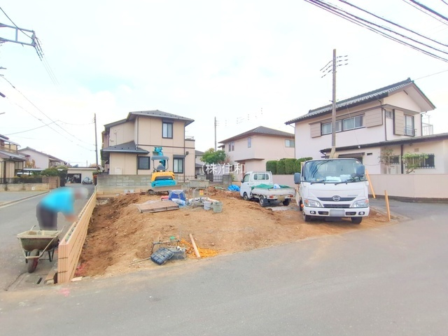 【新築分譲住宅】川越市今成２丁目の前面道路含む現地写真