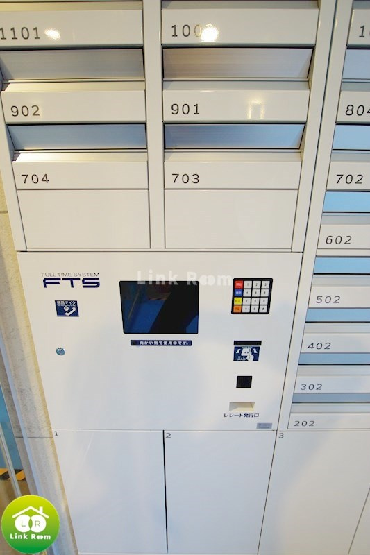 フュージョナル両国TREのロビー