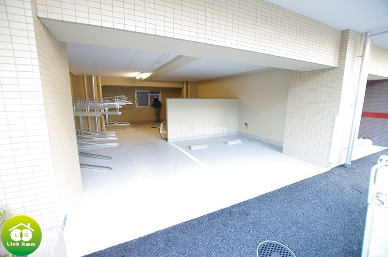 フュージョナル両国TREの駐車場