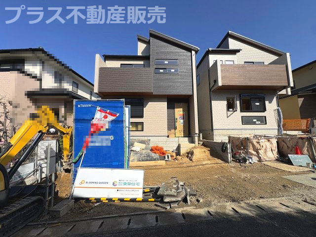 【外観】 | 春日市岡本5丁目　1号棟（全2棟）【仲介手数料無料・0円】 | 現地写真。プラス不動産販売なら、現場の全ての棟をまとめてご見学頂けます。