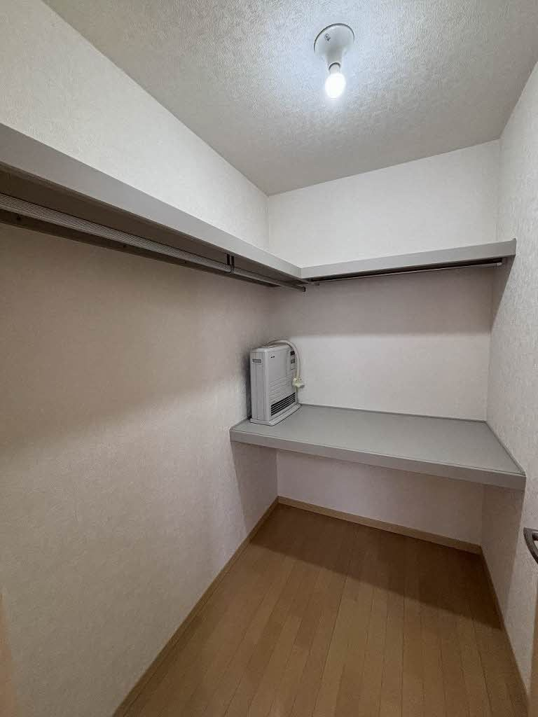 ミューローズ長橋Ｂの収納