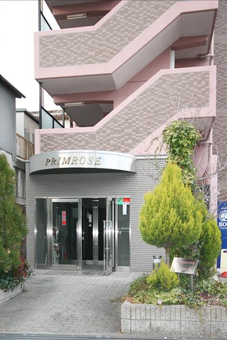 ＰＲＩＭＲＯＳＥ（プリムローズ）のエントランス