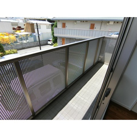 アルヴェアーレ　Ⅰのバルコニー