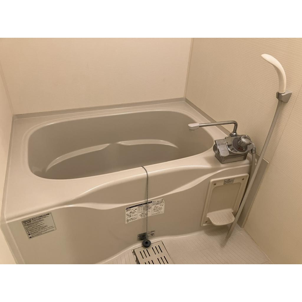 アルヴェアーレ　Ⅰの浴室