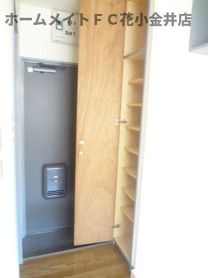 【玄関】 | 岡田ビル