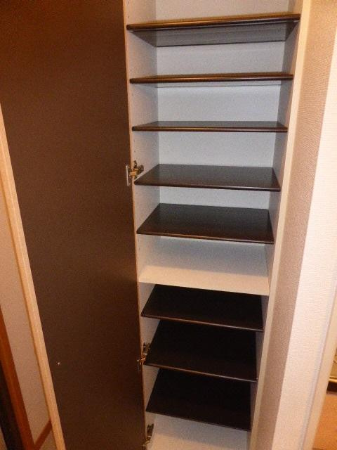 プルミエール　Aの玄関