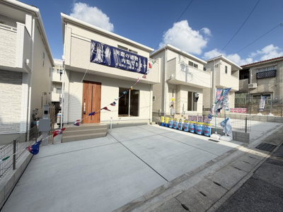 【外観】 | 那覇市宮城（全4棟）2号棟 | 2号棟　並列駐車2台完備♪