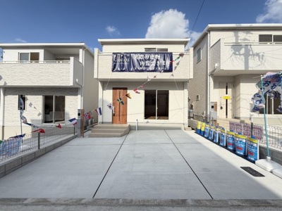 【外観】 | 那覇市宮城（全4棟）2号棟 | 2号棟　並列駐車2台完備♪