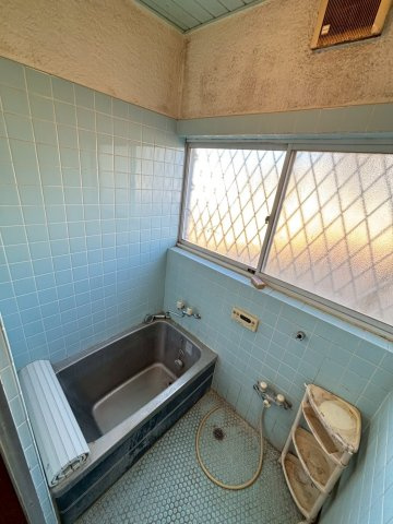 山武市木原　中古戸建の浴室