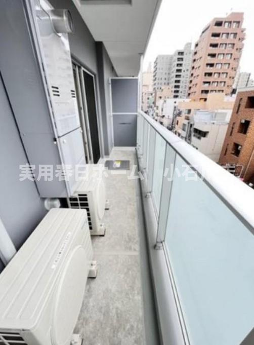 【バルコニー】