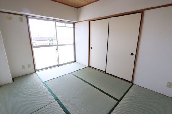メゾン二村Ⅲの和室|和室がひろがる居住スペース