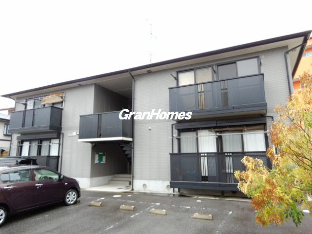 三木市大村のハイツ