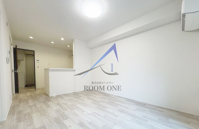 パティオ　エレンシアの居間・リビング|洋室のお部屋です。