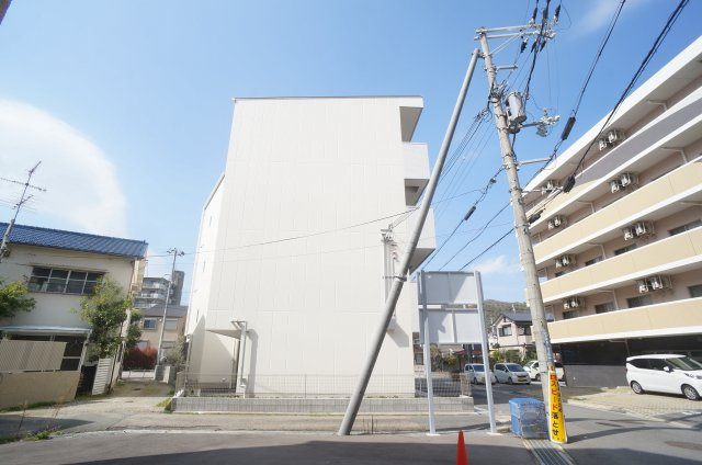 ELEGANTE宝塚の外観