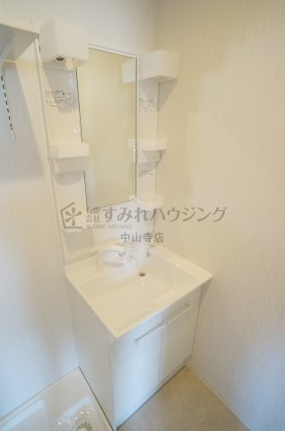 ELEGANTE宝塚の洗面所|参考、同建物・同間取りの号室