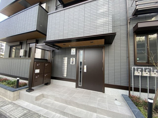 グレイスガーデンCのエントランス