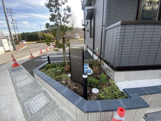 グレイスガーデンCのエントランス