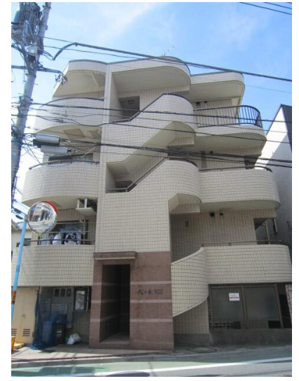 ピア清水の外観
