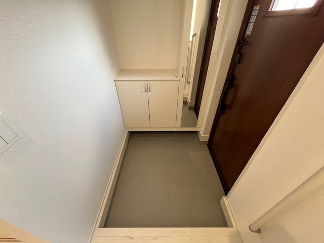 堺市東区大美野戸建ての玄関