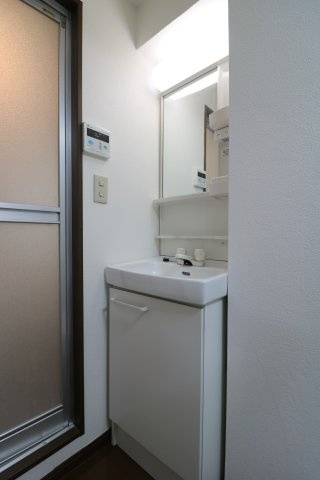 【洗面所】