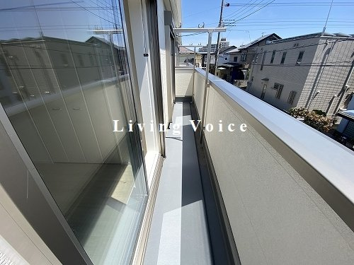 【バルコニー】 | 【仲介手数料０円】平塚市達上ヶ丘第4　新築一戸建て　全2棟 | 平塚市達上ヶ丘第4　新築一戸建て　全2棟