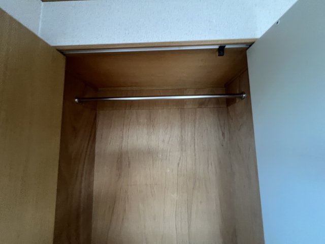 三鷹市深大寺２丁目のアパートの収納