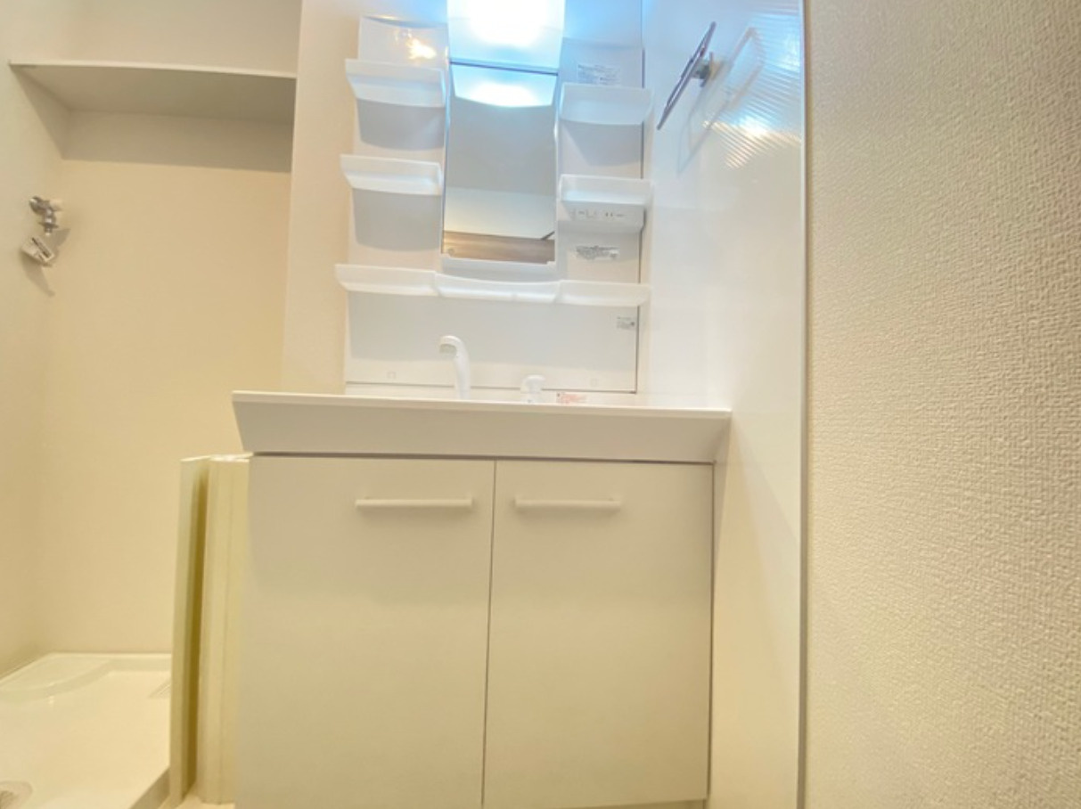 宗像市緑町のアパートの洗面所