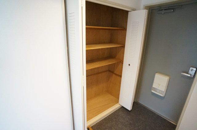 カルムエール乾の玄関|玄関の靴箱収納は大容量です！