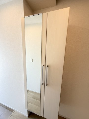 シェル・ブルゥの玄関