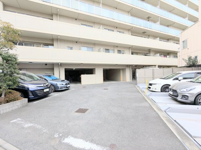 グランベルジュ東向島の駐車場|～敷地内駐車場 写真～
