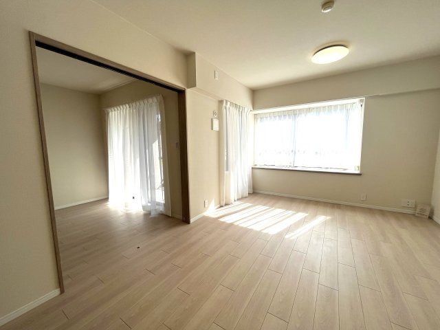 ライム長津田２番館の居間・リビング