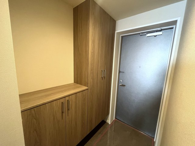 ライム長津田２番館の玄関