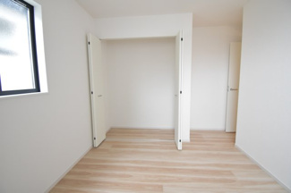 【洋室】 | 下荒田4丁目　新築戸建　1 | 洋室5.7帖