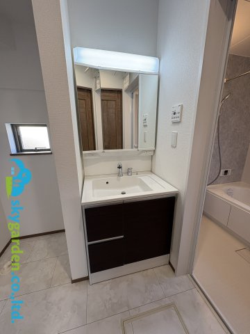 茅ヶ崎市円蔵1丁目　新築戸建　全2棟A号棟の独立洗面台|独立洗面化粧台付き