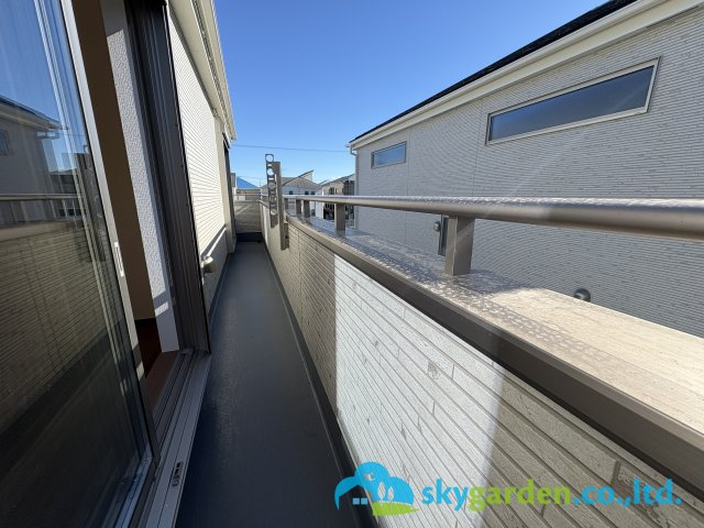 茅ヶ崎市円蔵1丁目　新築戸建　全2棟A号棟のバルコニー