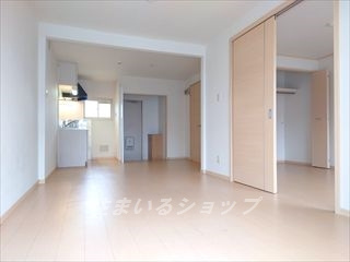 広島市安佐北区可部南１丁目のアパートの居間・リビング