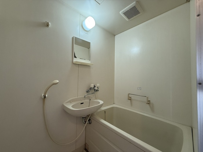 アベニュー大倉山Ⅱの浴室