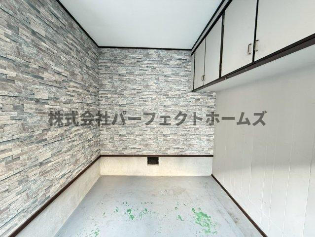 高柳2丁目戸建　賃貸の駐車場|カースペースがあります