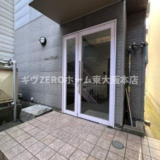 SPAZIO-TOWAのエントランス