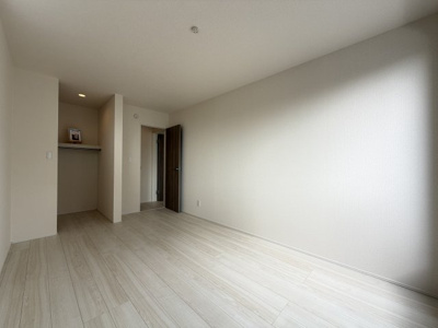 【洋室】 | 那覇市宮城（全4棟）1号棟 | 1号棟　洋室7.12帖＋WIC付き♪